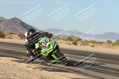 media/Nov-02-2025-CVMA (Sun) [[337aff29ab]]/Race 18-Supersport Middleweight/